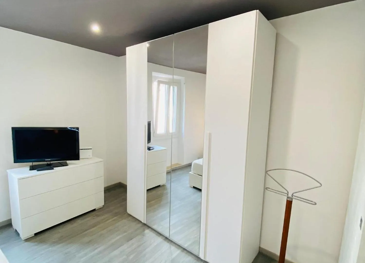 Apartment All'Angolo Toselli Apt Florence
